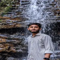 user-img